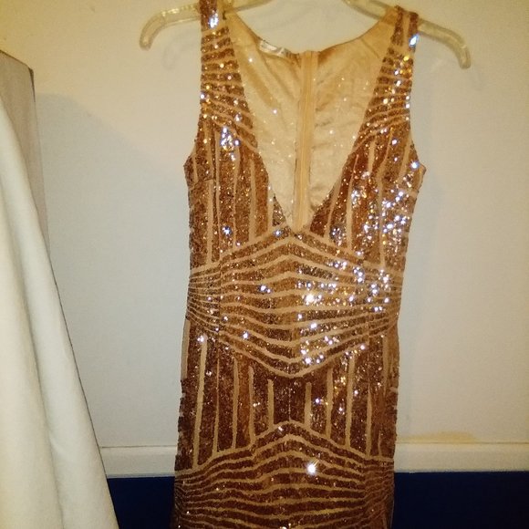 Dress gold mid-length - Picture 1 of 3